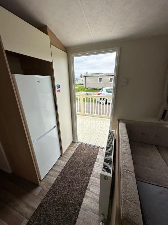 Sunnymede E11 Keyshare Holiday Lets 8 Berth อินโกลด์เมลส์ ภายนอก รูปภาพ