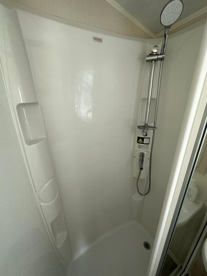 Sunnymede E11 Keyshare Holiday Lets 8 Berth อินโกลด์เมลส์ ภายนอก รูปภาพ